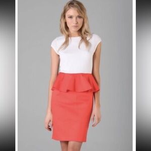 ALICE + OLIVIA  Gita Peplum T Shirt  Sheath Dress Coral Stretch Top Size  2